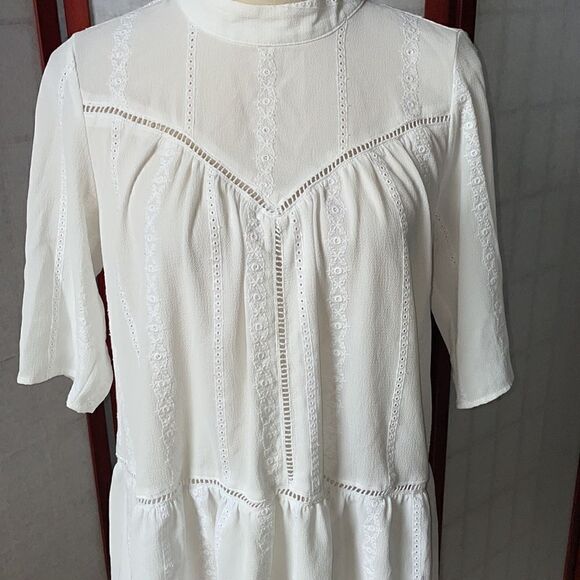 Anthropologie Leith White Lace High Neck Top with Eyelet Cut Outs (Size: Small) - Picture 11 of 16